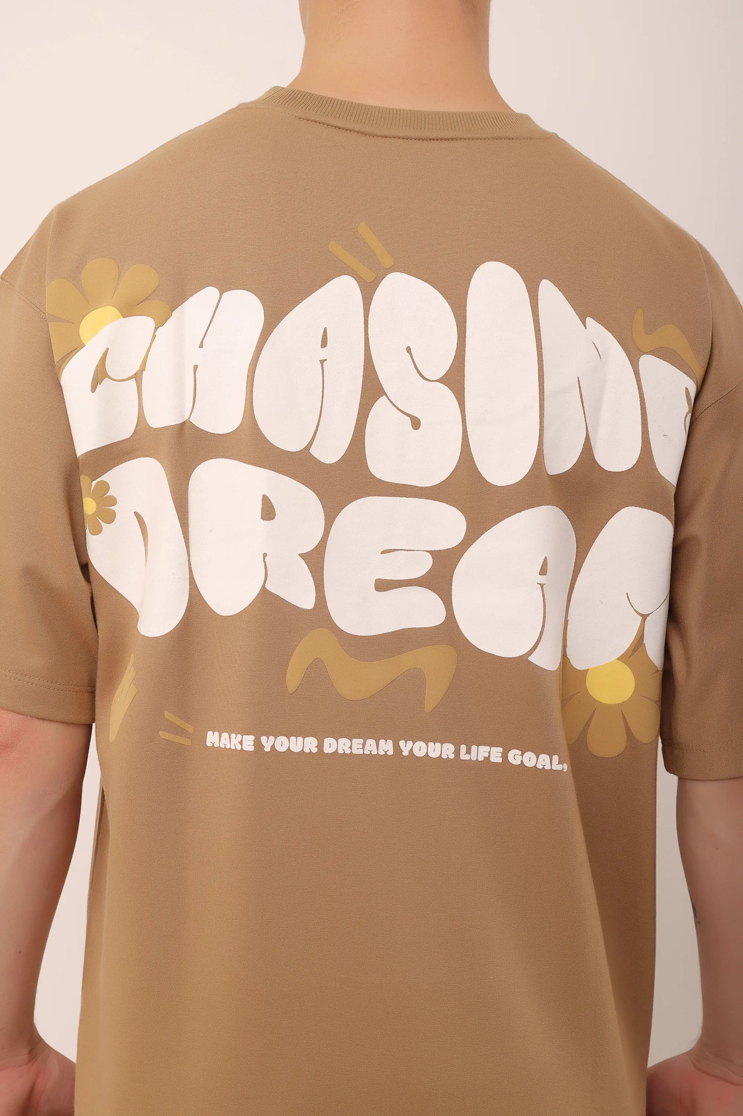 Chasing Dream Brown Graphic Drop Shoulder Oversized 3D Puff Print T-Shirt Men